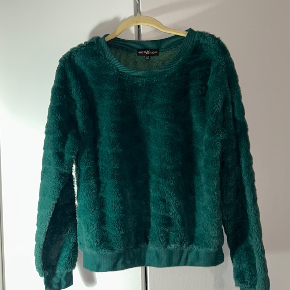 🐾 4 for $20 Almost famous plush faux fur sweatshirt